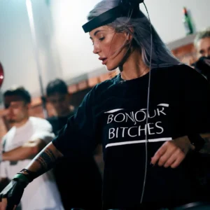 Bonjour Bitches - Unisex T-Shirt